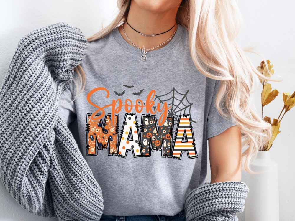 Spooky Mama Shirt, Retro Halloween Shirt For Mother, Halloween Mom Shirt Gift, Halloween Mama Tshirt, Spooky Season, Retro Shirt.