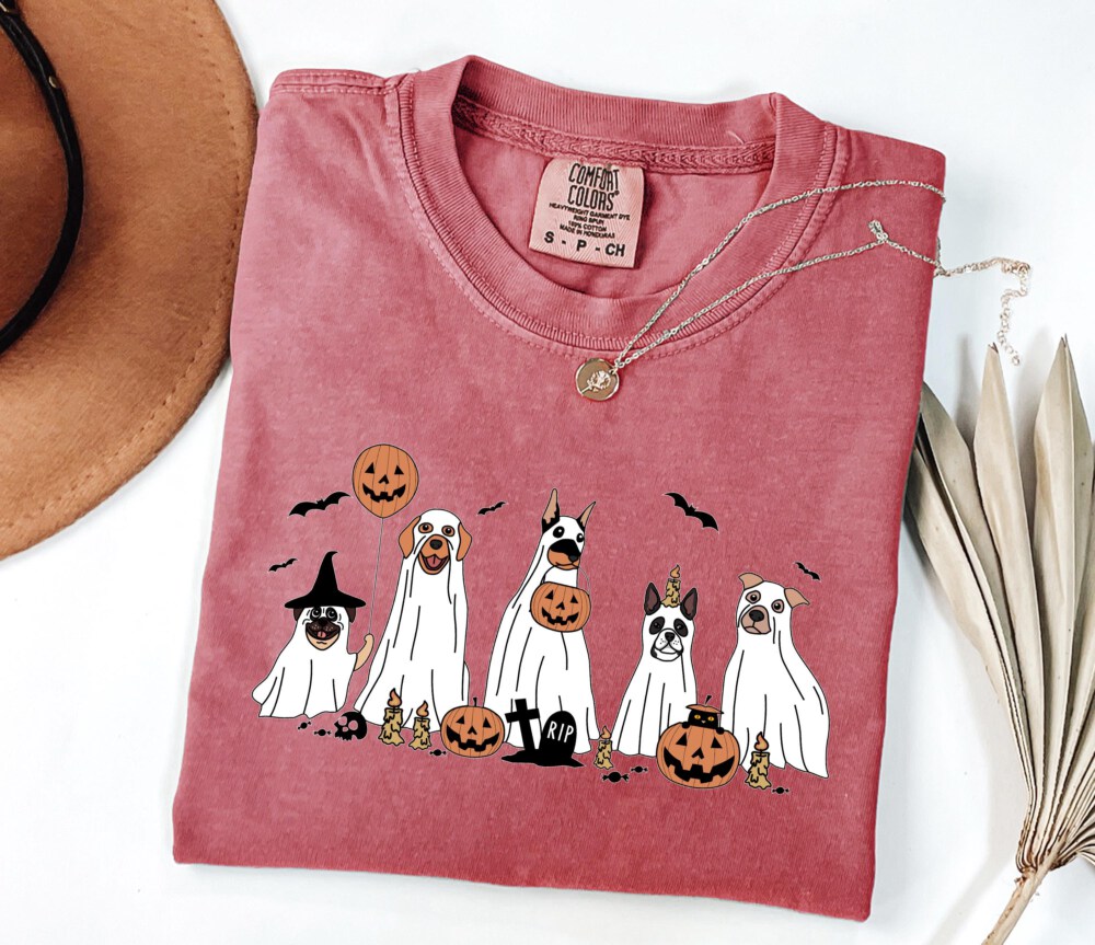 Comfort Colors® Сute Ghost Dog T-shirt, Ghost Dog Tee,Halloween Dog T-shirt, Spooky Season Gift, Dog Lovers Tshirt, Halloween Cute Shirt