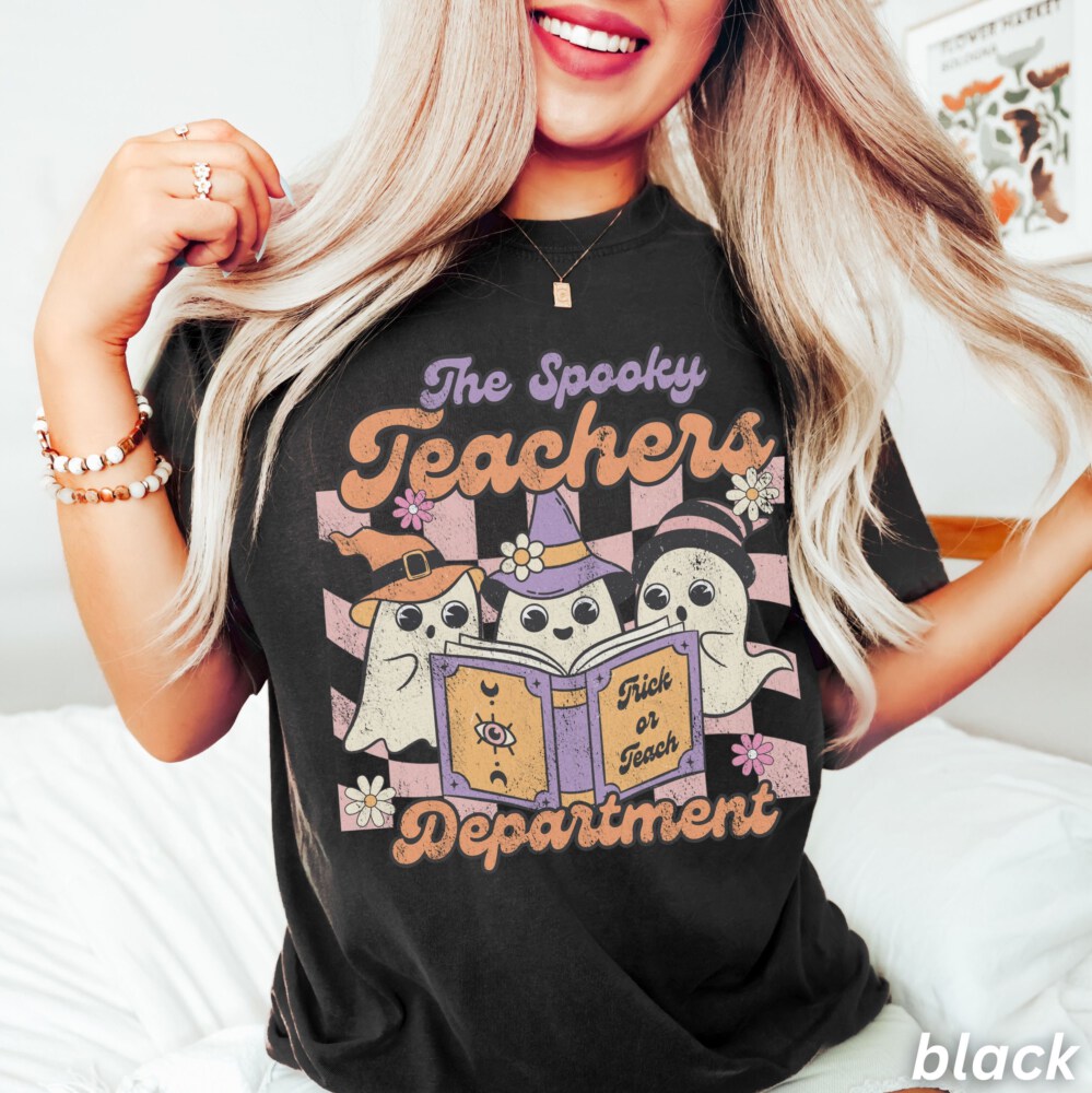 Comfort Colors Teacher Halloween Shirt Halloween Teacher Tee Spooky Teacher T-shirt Ghost Teacher Fall Teacher Shirt Cute Teacher Tee