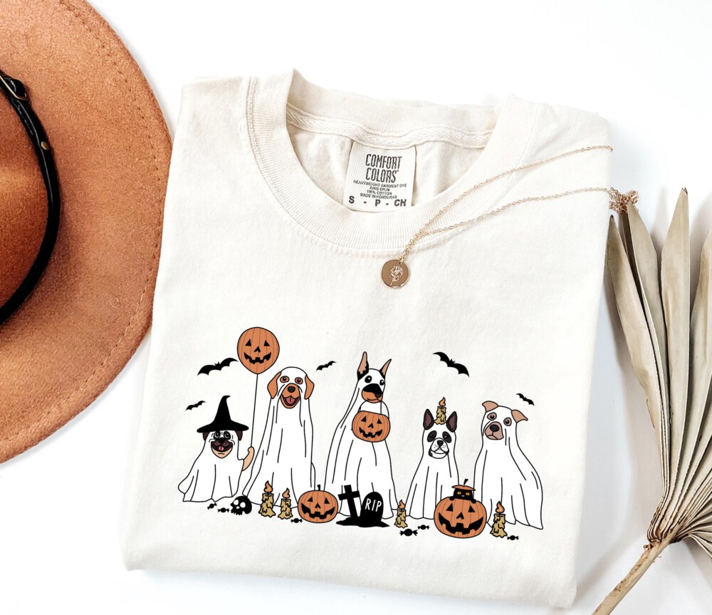 Comfort Colors® Сute Ghost Dog T-shirt, Ghost Dog Tee,Halloween Dog T-shirt, Spooky Season Gift, Dog Lovers Tshirt, Halloween Cute Shirt
