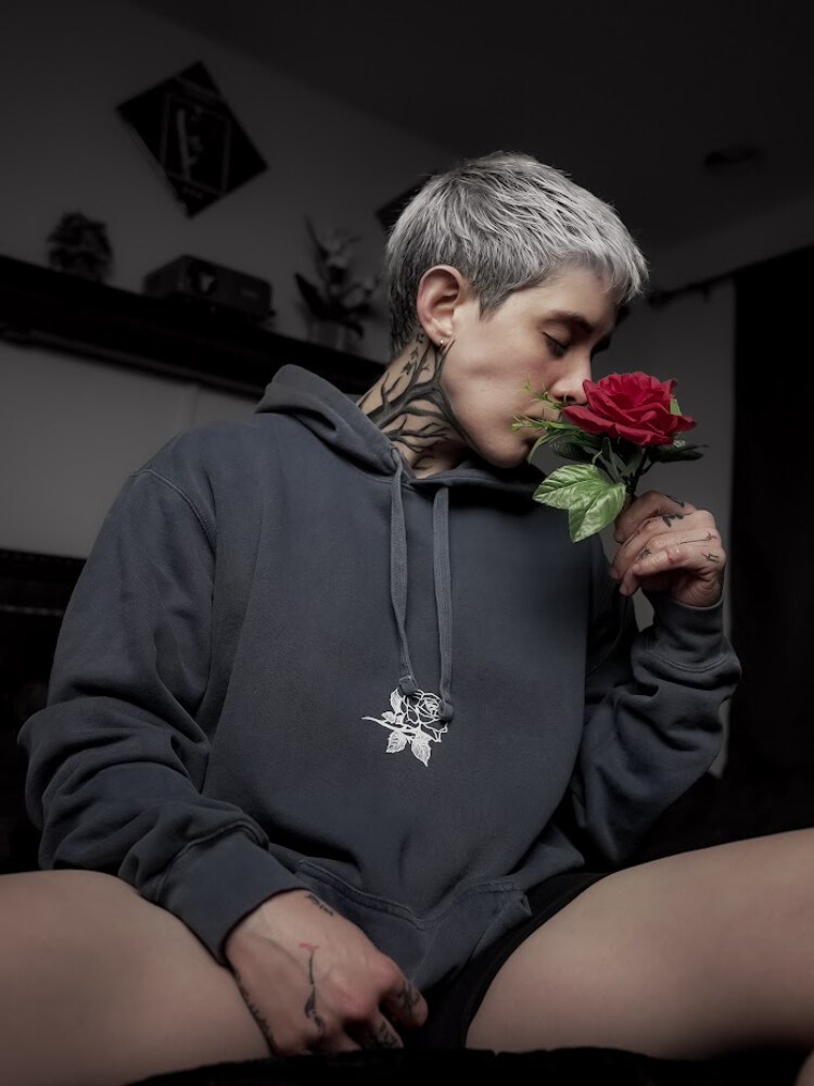 I'm obsessed with being a good girl for you - Hoodie - Denim