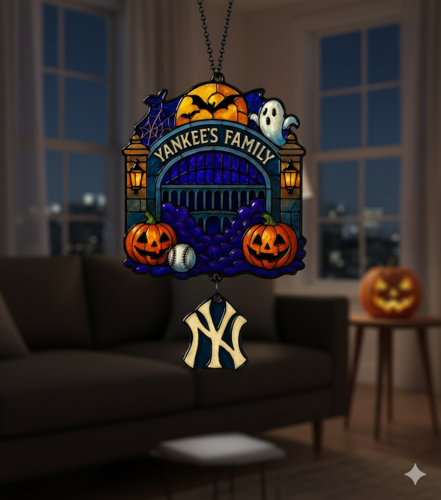 CUSTOM NAME - NEW YORK YANKEES – HALLOWEEN FAMILY ORNAMENT