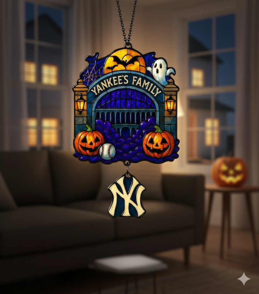 CUSTOM NAME - NEW YORK YANKEES – HALLOWEEN FAMILY ORNAMENT