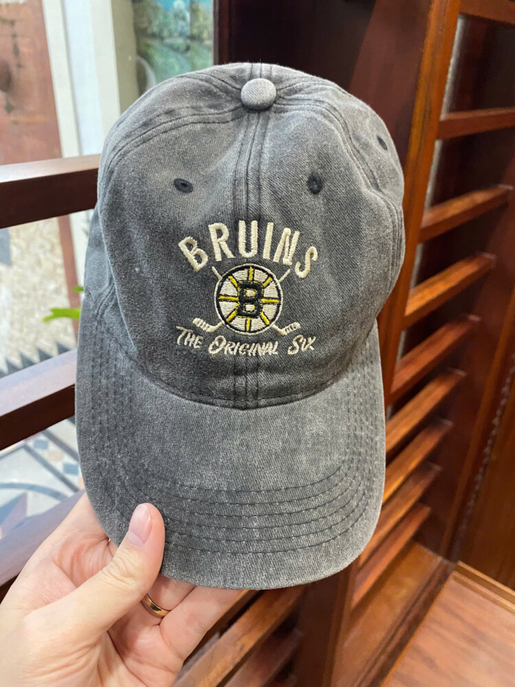 BOSTON BRUINS - Premium Embroidered Cap