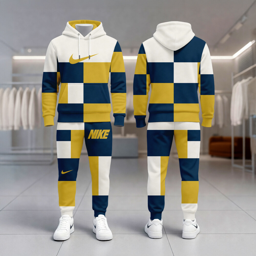 Nike - Hoodie & Joggers Set