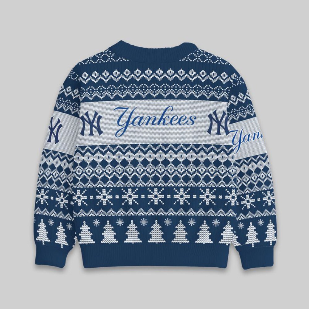 Stocktee New York Yankees Christmas Limited Edition Spun-knit Button Sweater NEW157451