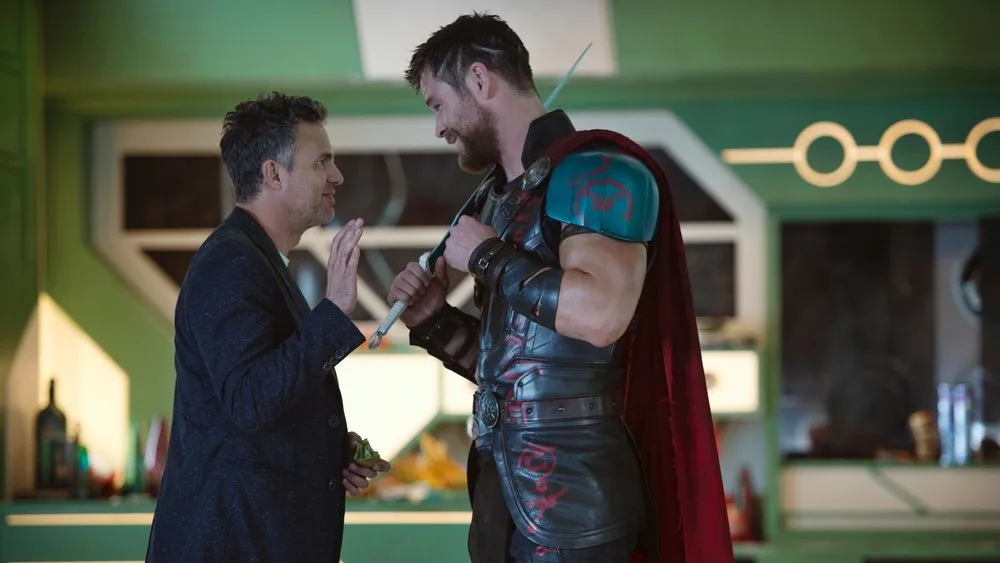 What T-shirt is Bruce Banner wearing in Thor: Ragnarok?