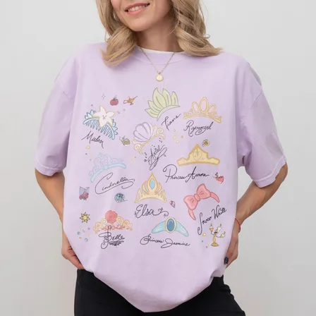 Princess Inspired Graphic T-Shirt – Vintage Fantasy Character Oversized Unisex Tee