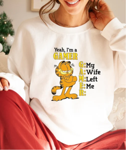 CAT GAGGING MEME FUNNY  FELINE T-SHIRT ICONIC MEME