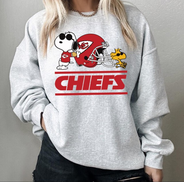 Chiefs snoopy sweatshirt, Kansas City football sweatshirt, Chiefs sweater, kc chiefs gift, Snoopy football, Chiefs pullover