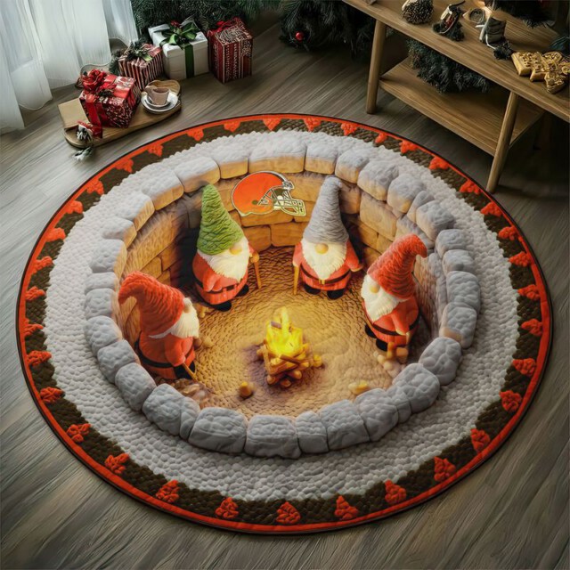 Stocktee Cleveland Browns Gnomes Gathering Christmas Limited Edition Winter Season Round Quilted Floor Mat NEW159104