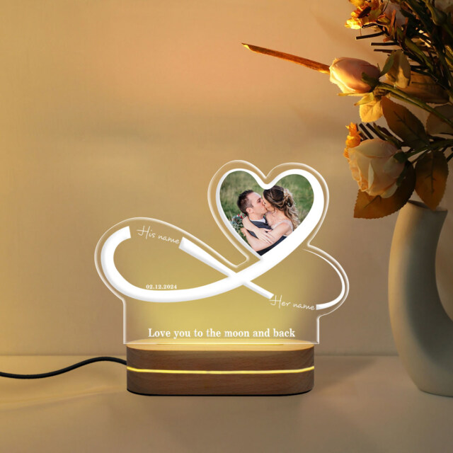 The Perfect Gift for Valentine’s Day: Personalized Photo Crystal Lamp