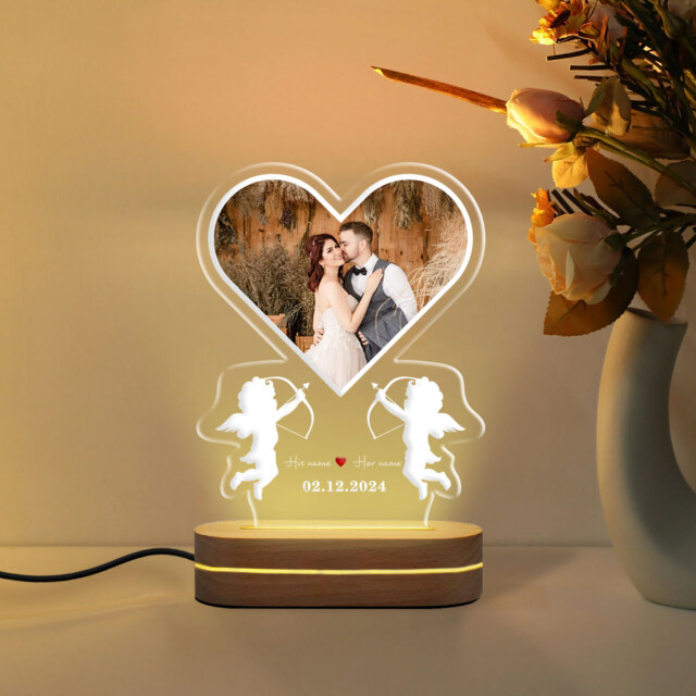 Glowing Heart Crystal Lamp – A Valentine’s Day Treasure