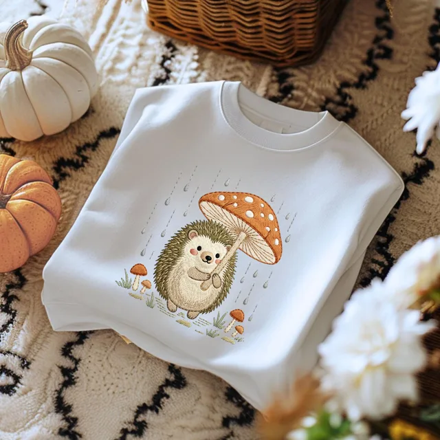 Hedgehog Mushroom Sweatshirt – Cute Woodland Animal Cottagecore Nature Aesthetic Graphic Crewneck Pullover