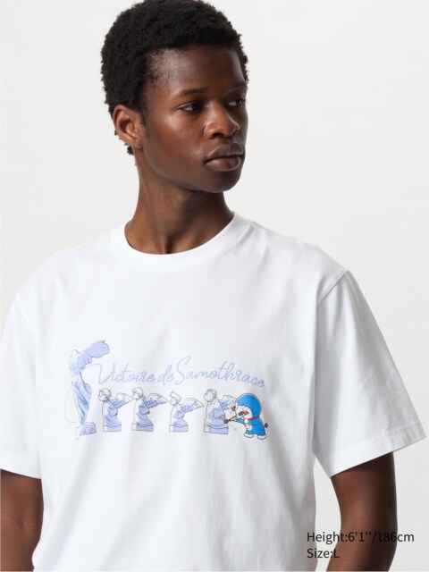 Doraemon meets the Louvre UT Graphic T-Shirt Greek